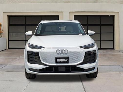 2025 Audi Q6 e-tron Premium Plus