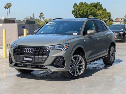 2025 Audi Q3 Premium 45 TFSI S line quattro Tiptronic