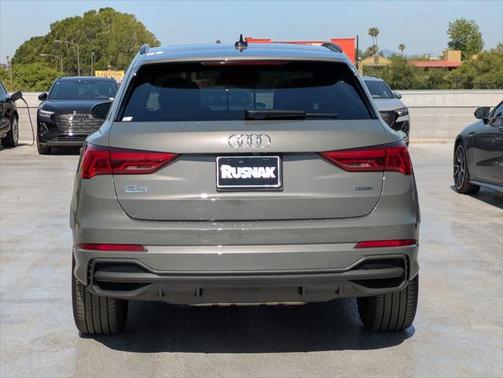 2025 Audi Q3 Premium 45 TFSI S line quattro Tiptronic