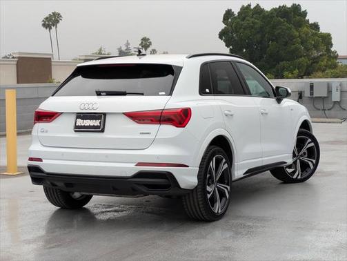 2024 Audi Q3 45 S line Premium Plus