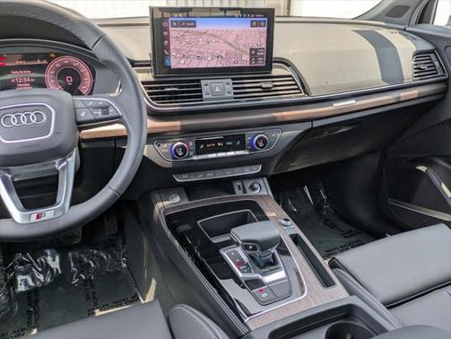 2025 Audi Q5 55 S line Premium Plus