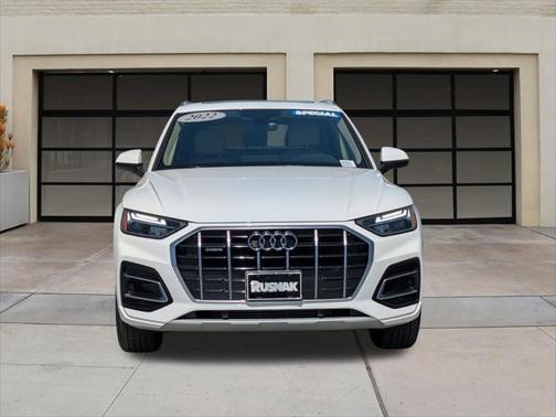 2022 Audi Q5 40 Premium