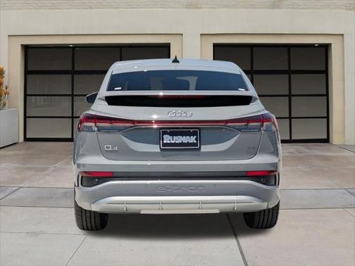 2025 Audi Q4 e-tron Sportback Premium 55 quattro