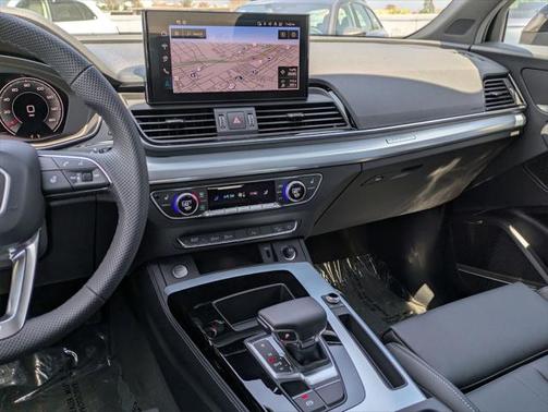 2025 Audi Q5 45 S line Premium Plus