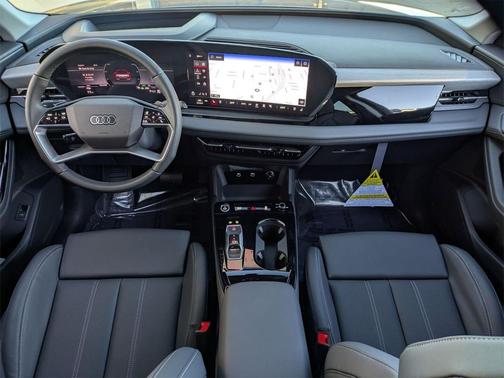 2025 Audi Q6 e-tron Premium Plus quattro