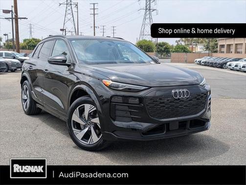 2025 Audi Q6 e-tron Premium quattro