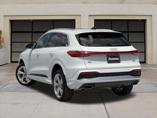 2025 Audi Q5 Premium Plus