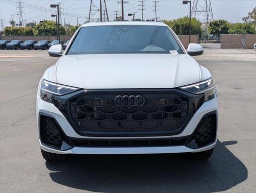 2025 Audi Q8 55 Premium Plus