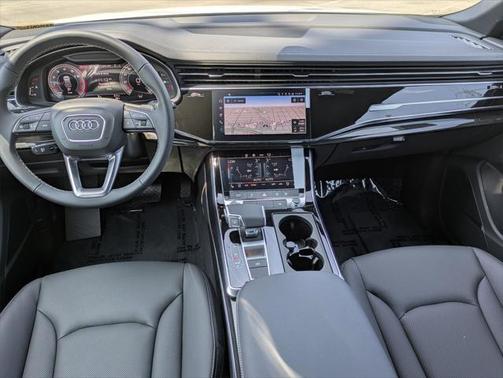 2025 Audi Q8 55 Premium Plus