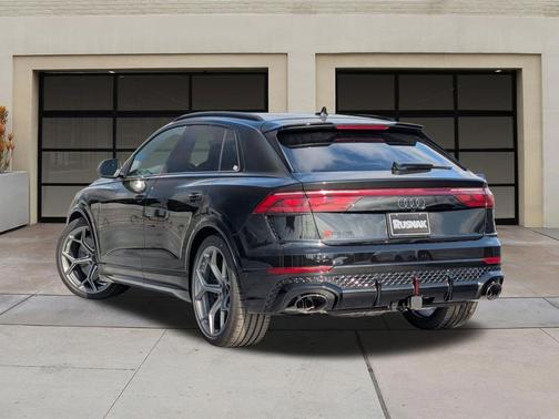 mythos black metallic 2026 Audi RS Q8 4.0T