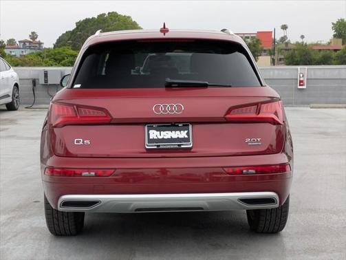 2018 Audi Q5 2.0T Premium Plus