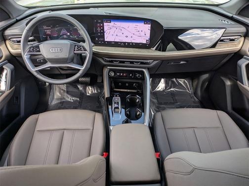 2025 Audi Q5 Premium TFSI quattro S tronic