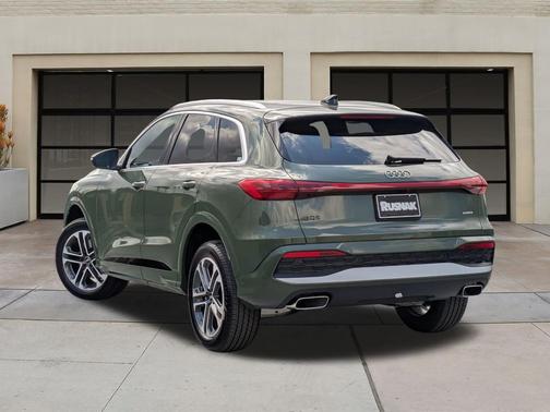 2025 Audi Q5 Premium TFSI quattro S tronic