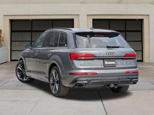 Daytona Gray 2026 Audi Q7 55 Premium Plus
