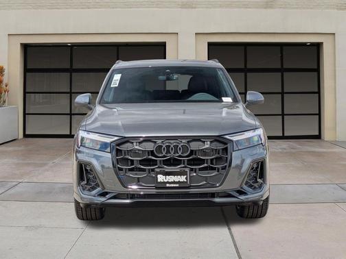 Daytona Gray 2026 Audi Q7 55 Premium Plus
