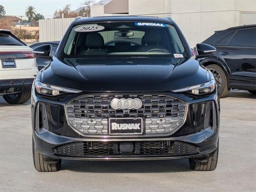 2025 Audi Q5 Premium TFSI quattro S tronic