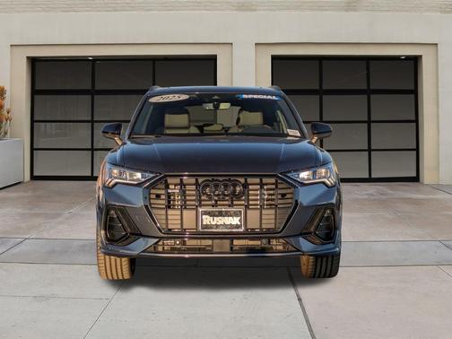 2025 Audi Q3 45 S line Premium Plus