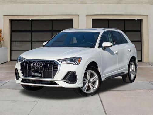 2023 Audi Q3 45 S line Premium Plus