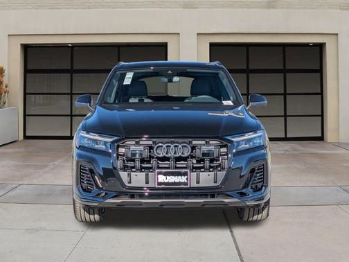 2026 Audi Q7 55 Premium Plus