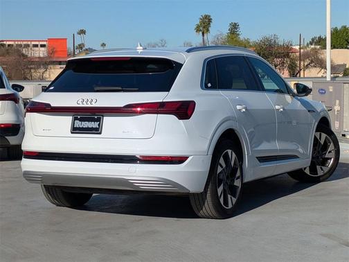 2023 Audi e-tron Premium Plus quattro
