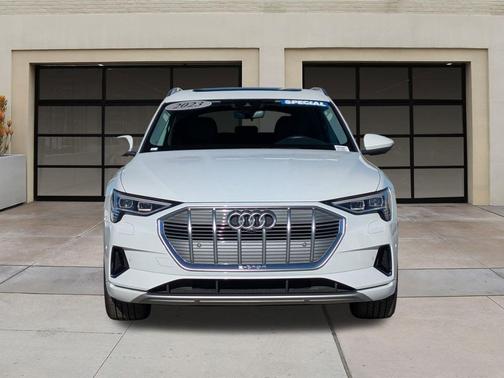 2023 Audi e-tron Premium Plus quattro