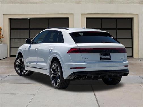 2025 Audi Q8 55 Premium Plus