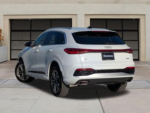 2025 Audi Q5 Premium TFSI quattro S tronic