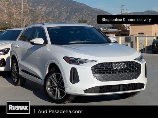 2025 Audi Q5 Premium TFSI quattro S tronic