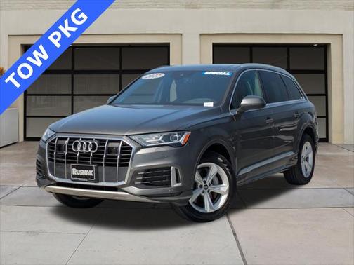 2022 Audi Q7 45 Premium Plus