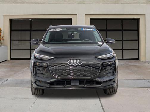 2025 Audi Q6 e-tron Premium Plus quattro