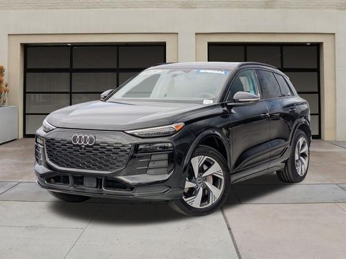 2025 Audi Q6 e-tron Premium Plus quattro