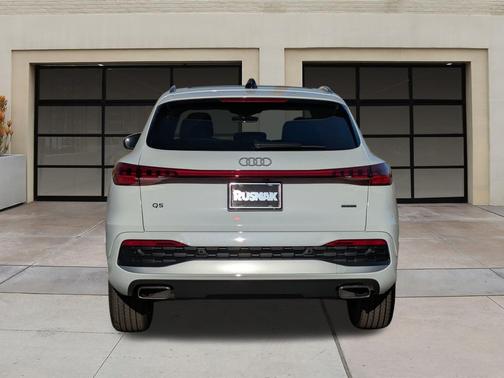 2025 Audi Q5 Premium TFSI quattro S tronic