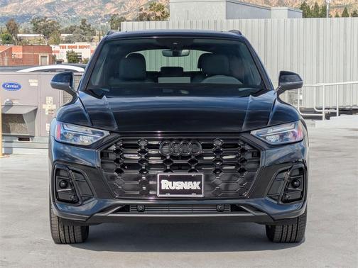 2024 Audi Q5 45 S line Premium