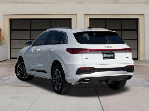 2025 Audi Q5 Premium TFSI quattro S tronic