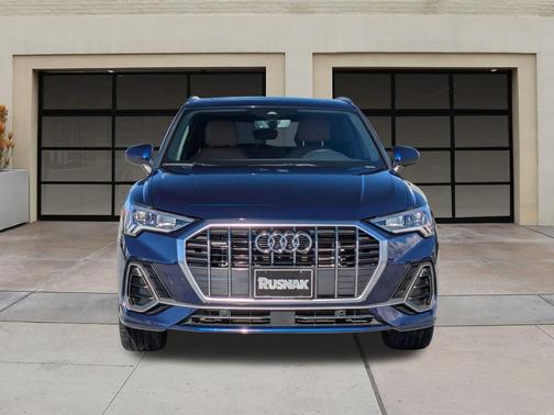 2024 Audi Q3 Premium 45 TFSI S line quattro Tiptronic