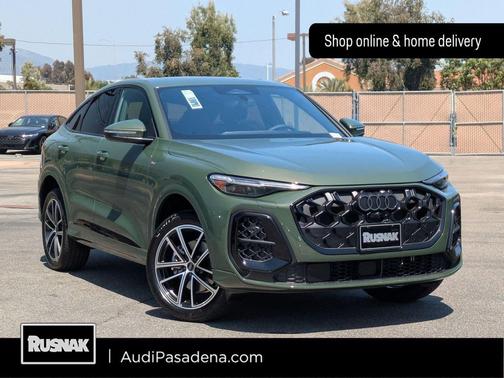District Green Metallic 2026 Audi Q5 Sportback Premium Plus TFSI quattro S tronic