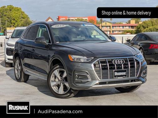 Manhattan Gray Metallic 2023 Audi Q5 40 Premium