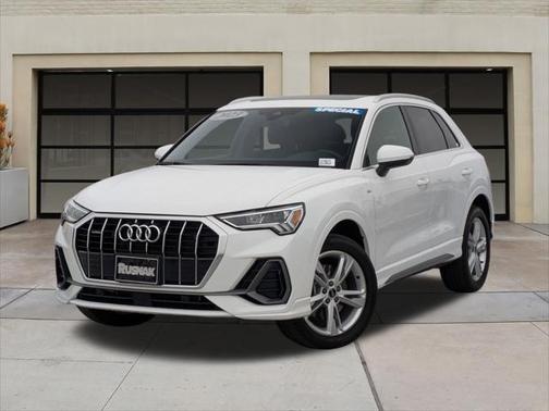 2023 Audi Q3 Premium 45 TFSI S line quattro Tiptronic