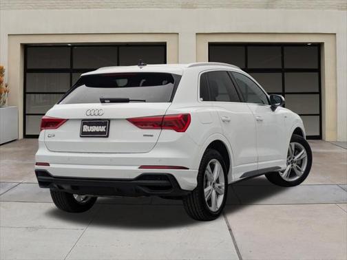 2023 Audi Q3 Premium 45 TFSI S line quattro Tiptronic