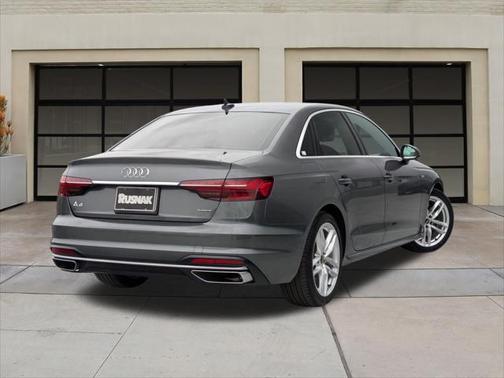 2022 Audi A4 45 S line Premium Plus