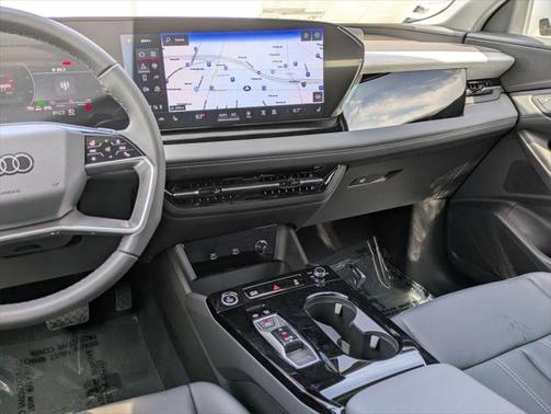 2025 Audi Q6 e-tron Premium quattro