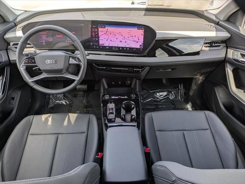 2025 Audi Q6 e-tron Premium quattro