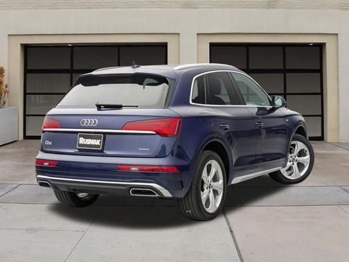 2022 Audi Q5 45 S line Premium Plus