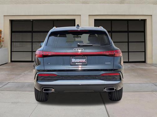 Mythos Black Metallic 2026 Audi Q5 Premium TFSI quattro S tronic