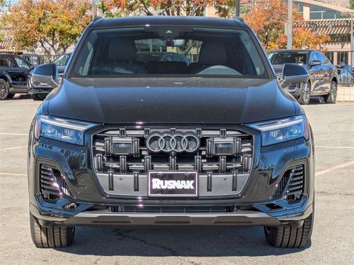 2026 Audi Q7 55 Premium Plus