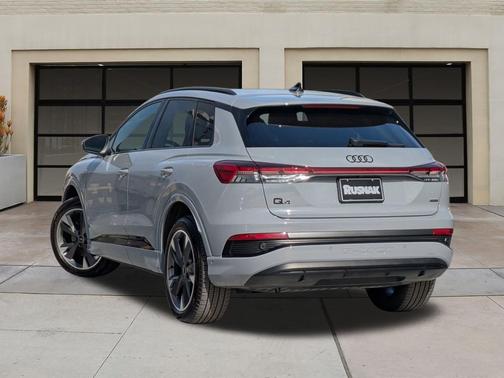 2024 Audi Q4 e-tron Premium Plus 50 quattro