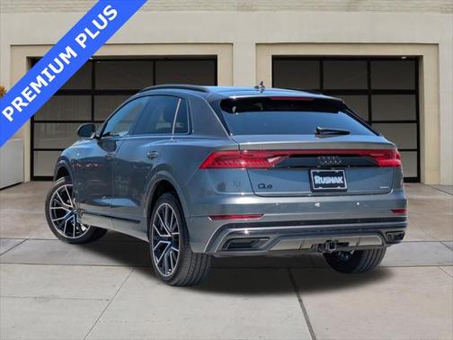 2022 Audi Q8 55 Premium Plus