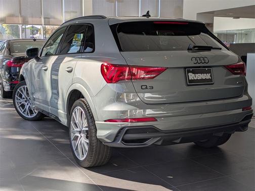2025 Audi Q3 45 S line Premium Plus