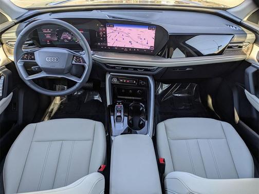 2025 Audi Q5 Premium TFSI quattro S tronic