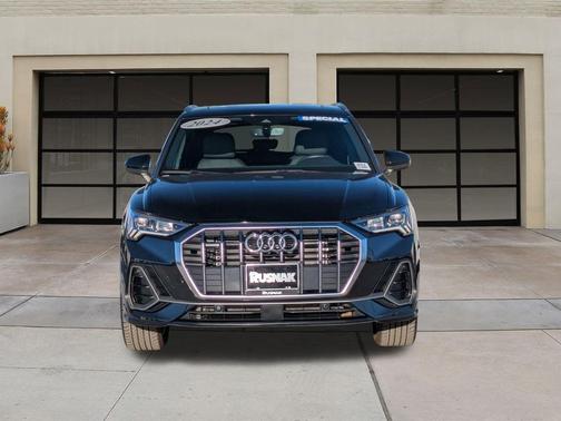2024 Audi Q3 Premium 45 TFSI S line quattro Tiptronic